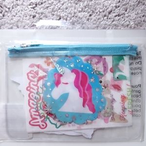 NWT RECOLLECTIONS UNICORN STICKER POUCH